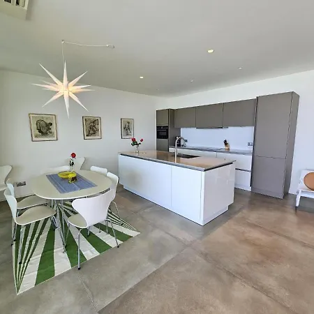 Finisterra Lux * אלבופיירה
