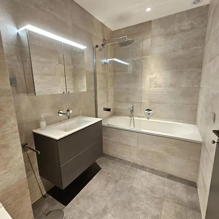 Finisterra Lux * אלבופיירה